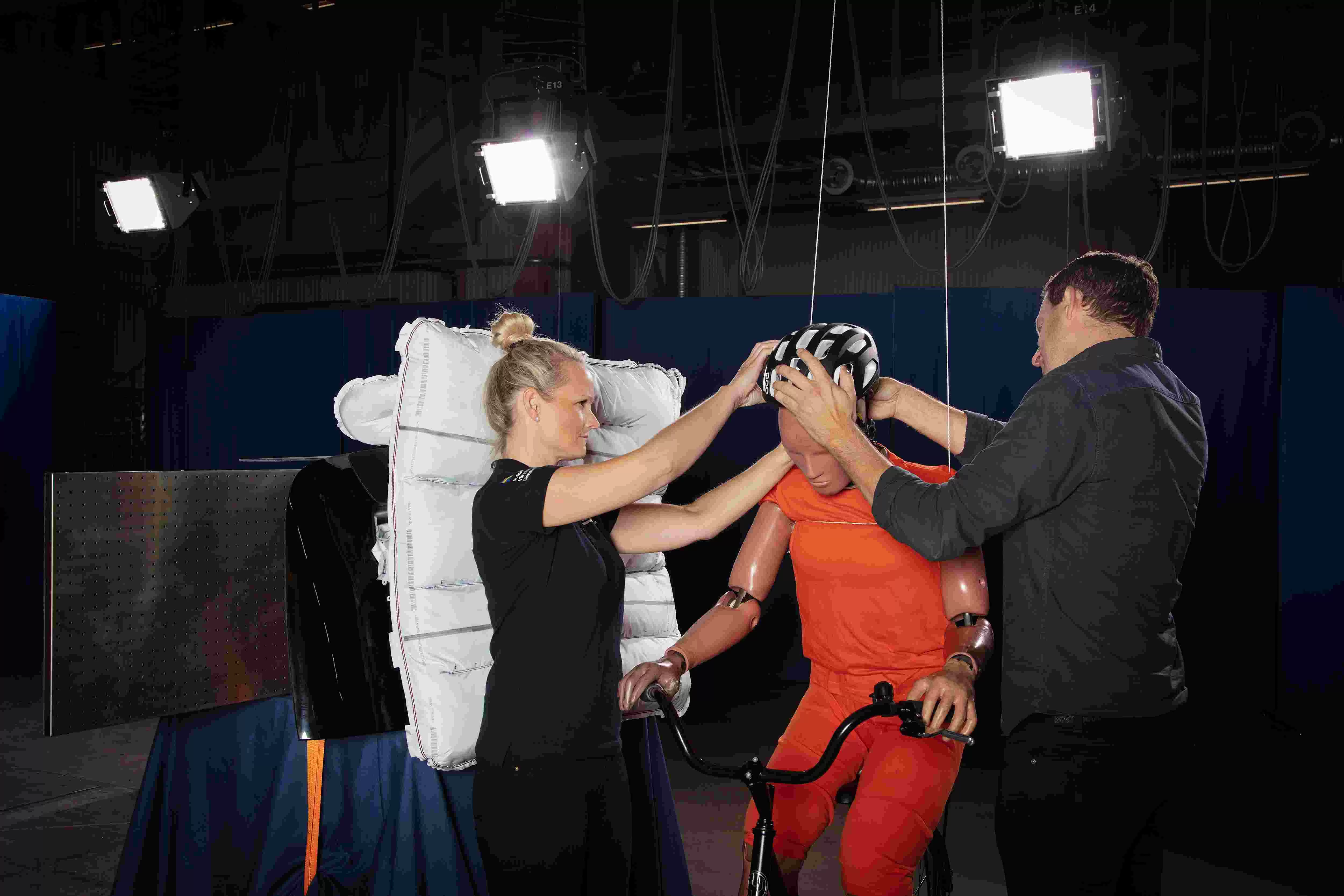 Testing Equity Research Autoliv